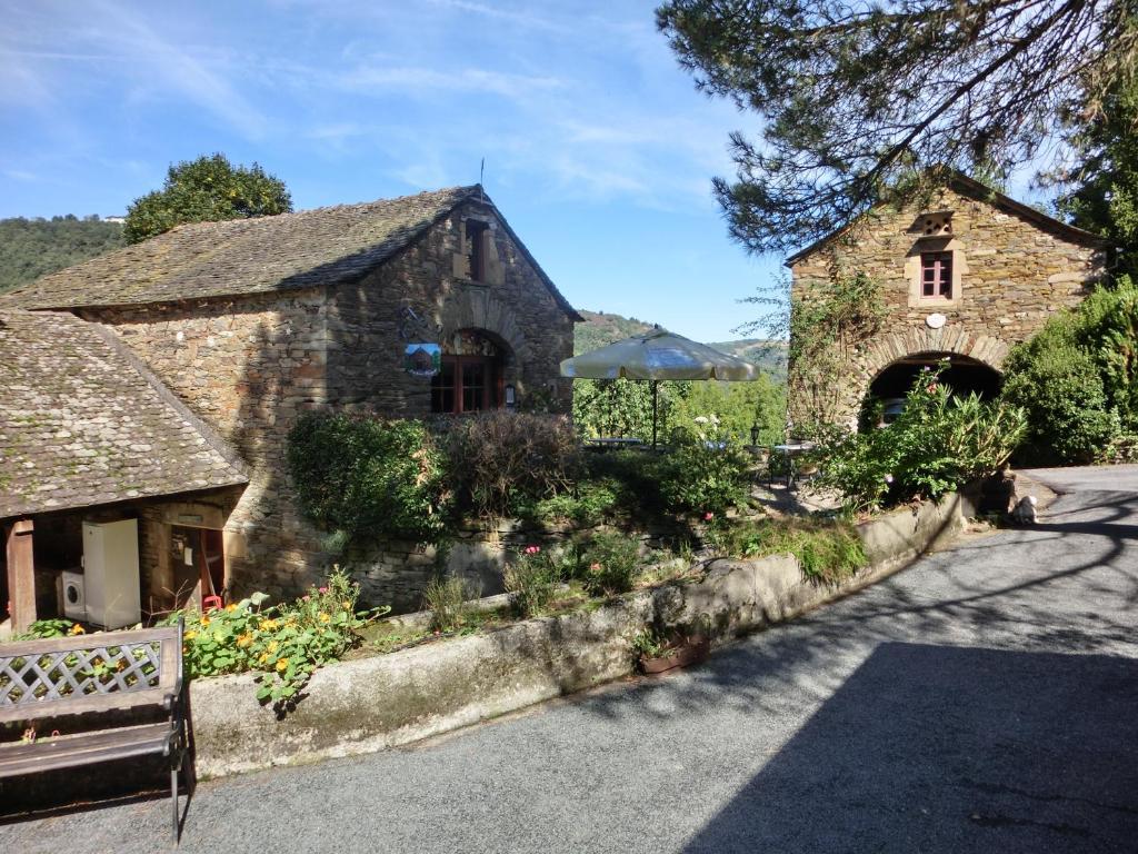 Hotel Domaine La Libaudie à La Bastide-Solages Extérieur photo